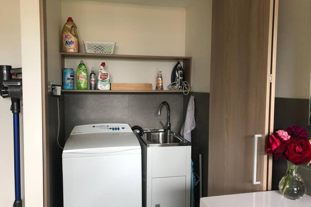 The Snug Premium 1Br Self Contained Apartment Free Netflix Korumburra Eksteriør bilde